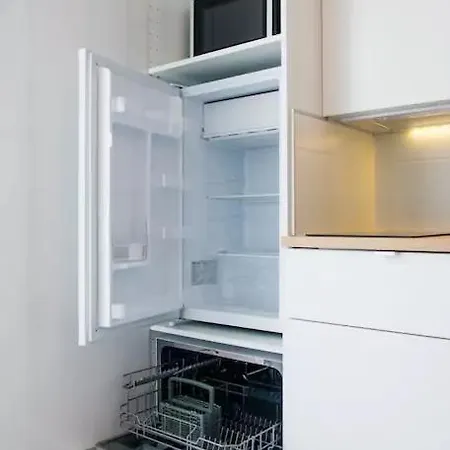Studio In With Parking Apartamento
